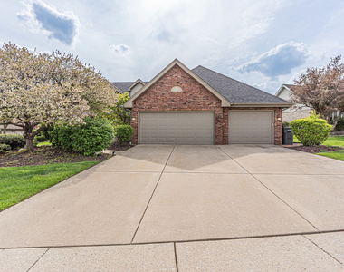 18044 Esther Drive - Photo Thumbnail 31