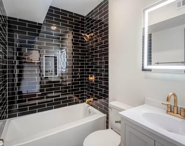 2724 Southmore Boulevard - Photo Thumbnail 11
