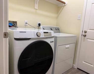 514 New Hope Lane - Photo Thumbnail 10