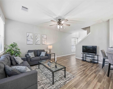 71 Summerhaze Cir - Photo Thumbnail 5