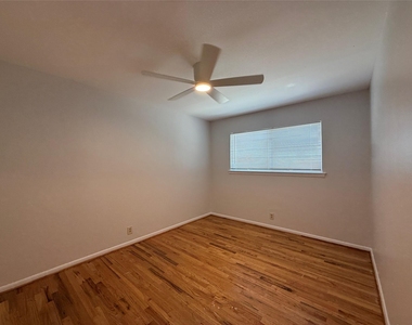 1530 Heights Boulevard - Photo Thumbnail 12
