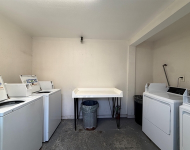 1530 Heights Boulevard - Photo Thumbnail 16