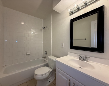 1530 Heights Boulevard - Photo Thumbnail 11