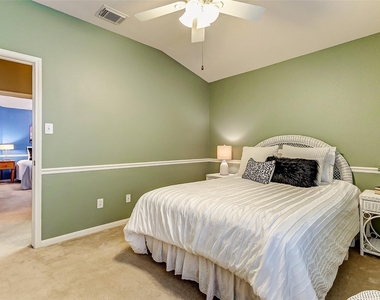6303 Applewood Forest Drive - Photo Thumbnail 29