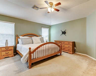 6303 Applewood Forest Drive - Photo Thumbnail 19