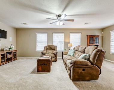 6303 Applewood Forest Drive - Photo Thumbnail 16