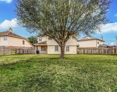 6303 Applewood Forest Drive - Photo Thumbnail 34
