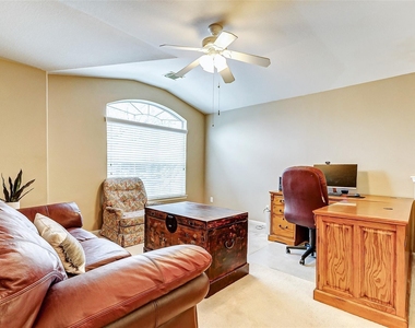 6303 Applewood Forest Drive - Photo Thumbnail 27