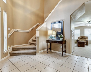 6303 Applewood Forest Drive - Photo Thumbnail 4