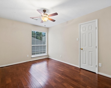 83 Terraglen Drive - Photo Thumbnail 29