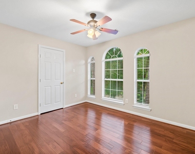 83 Terraglen Drive - Photo Thumbnail 22