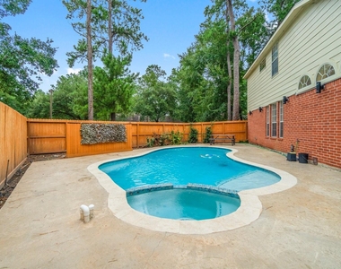 83 Terraglen Drive - Photo Thumbnail 34