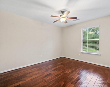 83 Terraglen Drive - Photo Thumbnail 24