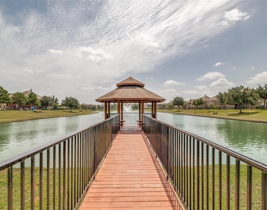 27323 Piney Ranch Lane - Photo Thumbnail 25