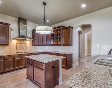 27323 Piney Ranch Lane - Photo Thumbnail 6