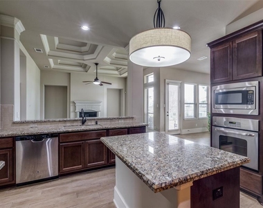 27323 Piney Ranch Lane - Photo Thumbnail 5