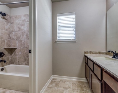 27323 Piney Ranch Lane - Photo Thumbnail 16