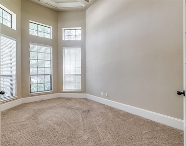 27323 Piney Ranch Lane - Photo Thumbnail 12