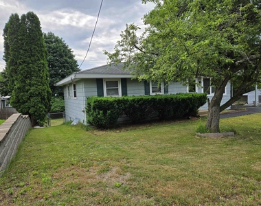 384 Huse - Photo Thumbnail 12