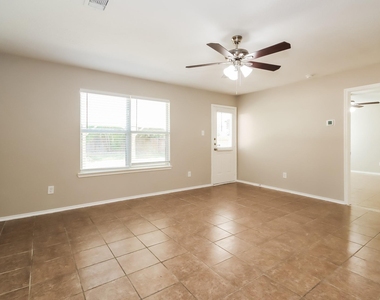 10005 Sterling Place Drive - Photo Thumbnail 1