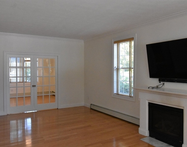 2246 Elm - Photo Thumbnail 7