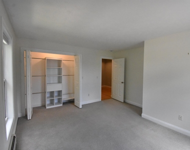 2246 Elm - Photo Thumbnail 13