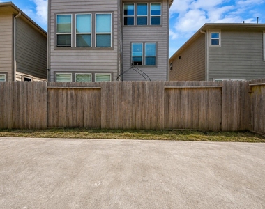 3111 Dakota Falls Dr - Photo Thumbnail 36