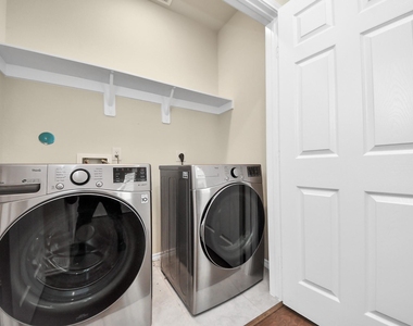 3111 Dakota Falls Dr - Photo Thumbnail 32