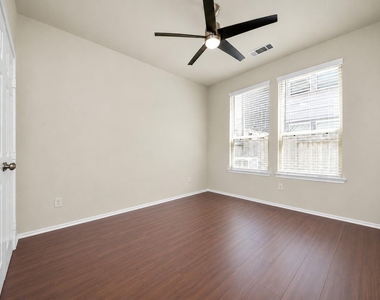 3111 Dakota Falls Dr - Photo Thumbnail 30