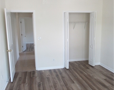 13696 Troia Drive - Photo Thumbnail 13