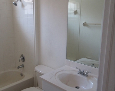 13696 Troia Drive - Photo Thumbnail 10