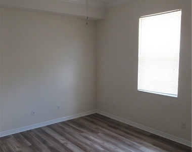 13696 Troia Drive - Photo Thumbnail 14