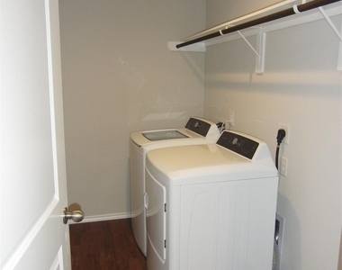 5522 Mesquite Oaks Trail - Photo Thumbnail 6