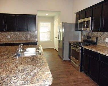 5522 Mesquite Oaks Trail - Photo Thumbnail 3