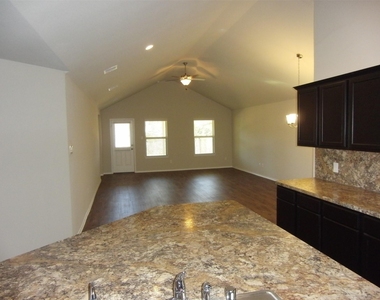 5522 Mesquite Oaks Trail - Photo Thumbnail 8