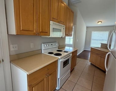 5315 Belrose Street - Photo Thumbnail 9