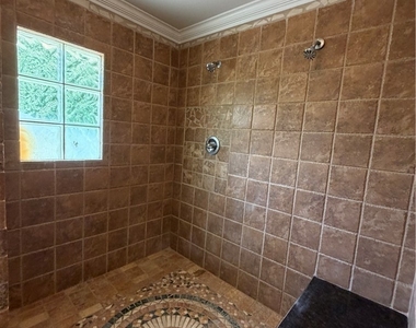 5315 Belrose Street - Photo Thumbnail 16