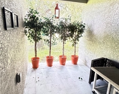 2413 Delta Avenue N - Photo Thumbnail 14