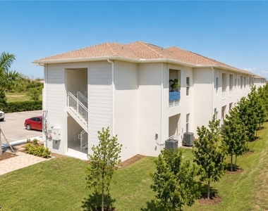 3313 Sw 8th Place - Photo Thumbnail 17