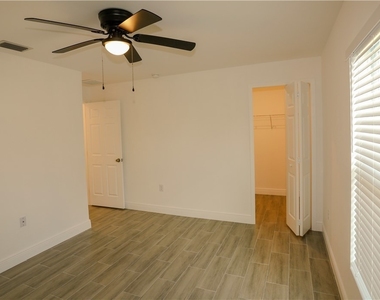 917 Graystone Avenue - Photo Thumbnail 6