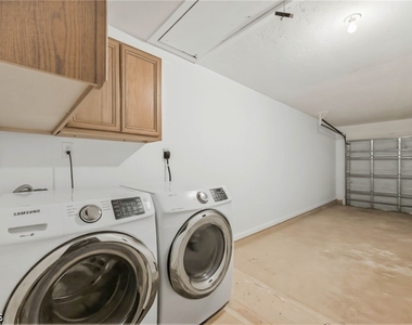 4346 Santa Barbara Boulevard - Photo Thumbnail 25
