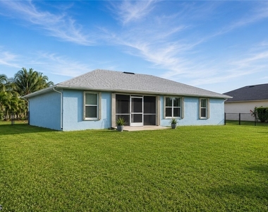 925 Sw 31st Street - Photo Thumbnail 11
