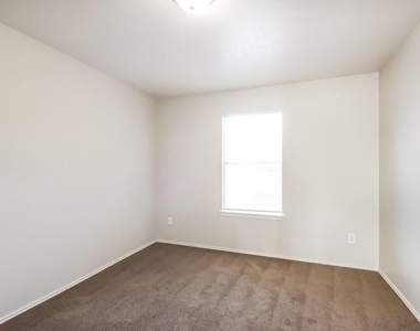 21243 Linden House Court - Photo Thumbnail 11