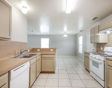 21243 Linden House Court - Photo Thumbnail 7