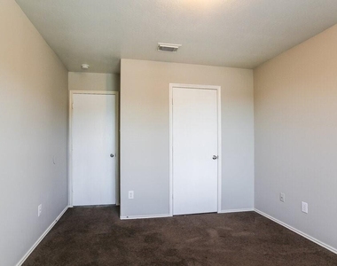 21243 Linden House Court - Photo Thumbnail 17