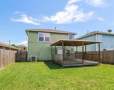 21243 Linden House Court - Photo Thumbnail 24