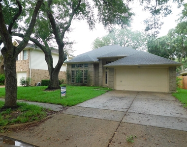 122 High Meadows Drive - Photo Thumbnail 2