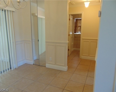 117 Stetson Street - Photo Thumbnail 6