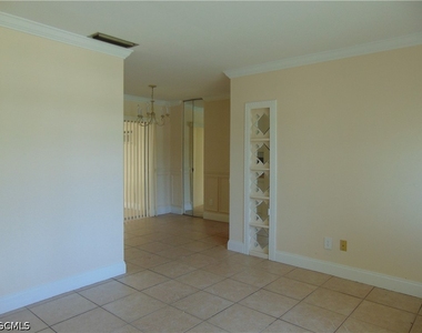 117 Stetson Street - Photo Thumbnail 5