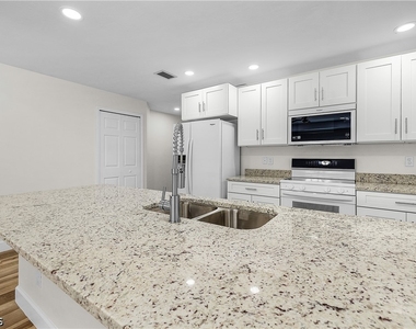 16810 San Edmundo Road - Photo Thumbnail 15